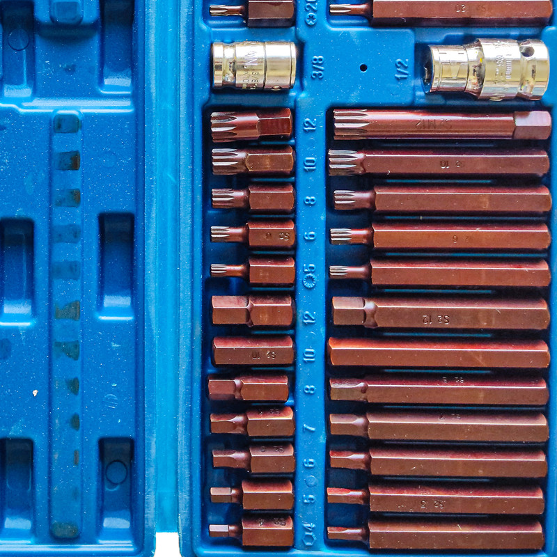 آچار بیت مدل QFFN 100 مجموعه 40 عددی