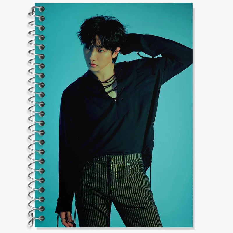 دفتر زبان 50 برگ خندالو مدل سه خط طرح اینهیوک گروه سوپر جونیور Super Junior کد 21385