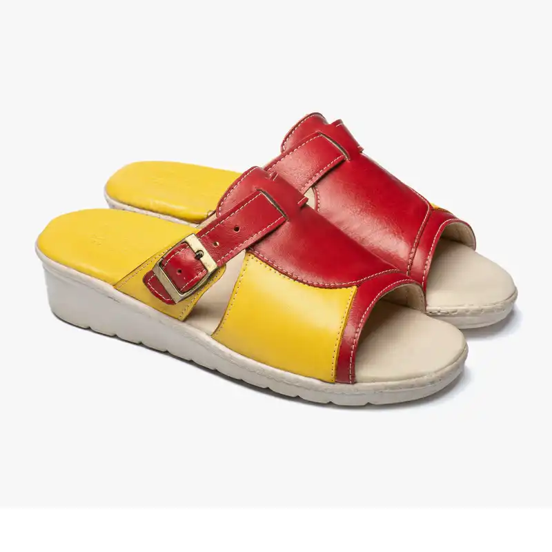 دمپایی زنانه کفش آداک مدل ریپو 1 رنگ زرد