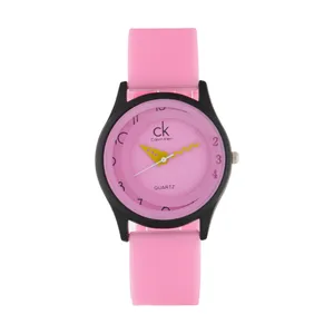 ساعت مچی عقربه ای  مدل KU-489