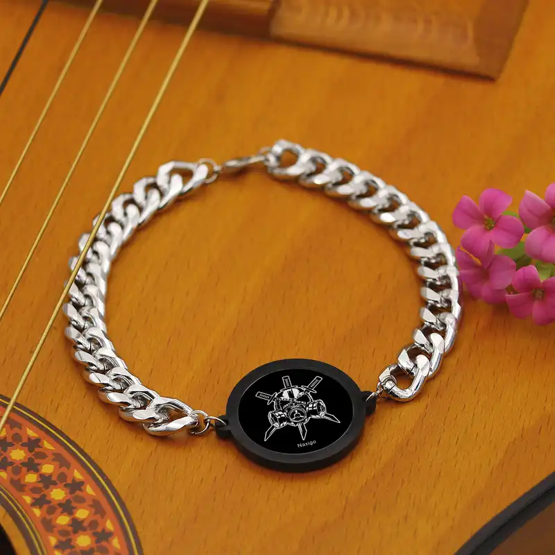 دستبند ناکسیگو مدل بن کد BZ7145