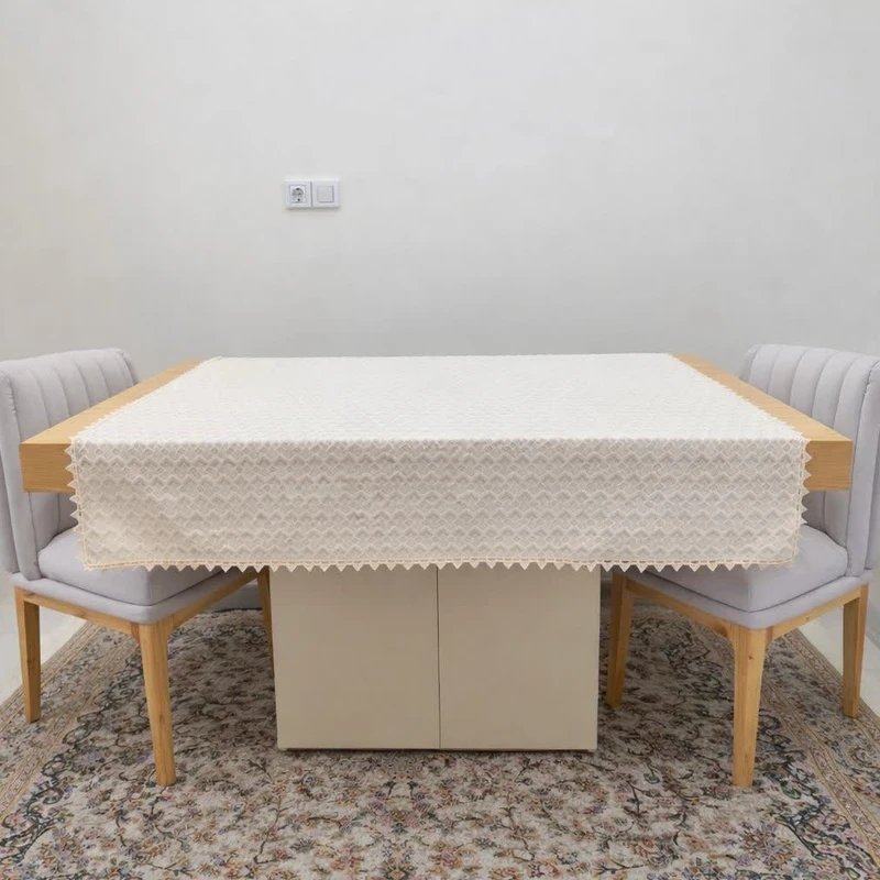 رومیزی مدل دانتل نوار بافی سایز 140x140 سانتی‌متر