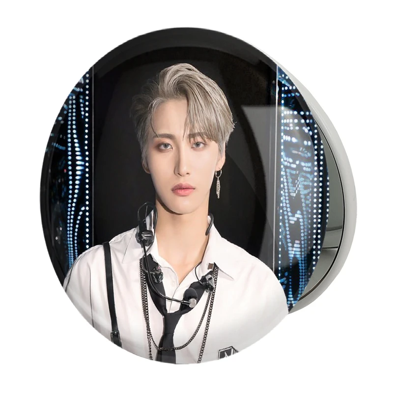 آینه جیبی خندالو طرح سونگهوا گروه ایتیز ATEEZ مدل تاشو کد 21258 