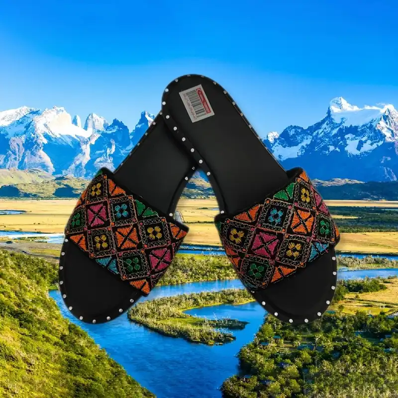 صندل زنانه مدل سنتی