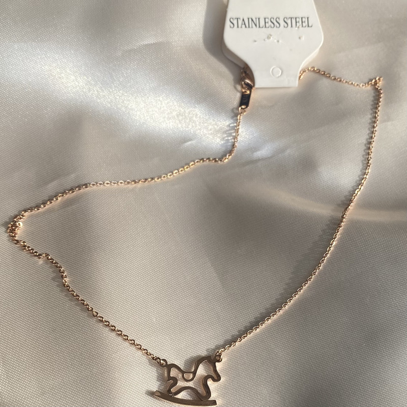 گردنبند دخترانه استینلس استیل مدل اسب تک شاخ یونیکورن