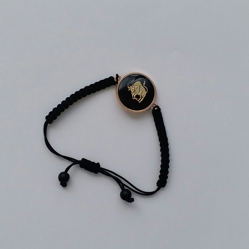 دستبند مدل ماه تولد اردیبهشت G26