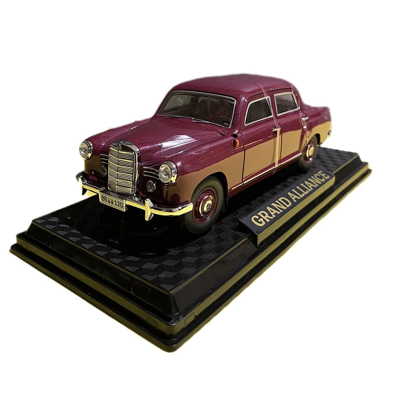 ماشین بازی مدل مرسدس بنز ۱۸۰ دیزل کلاسیک 