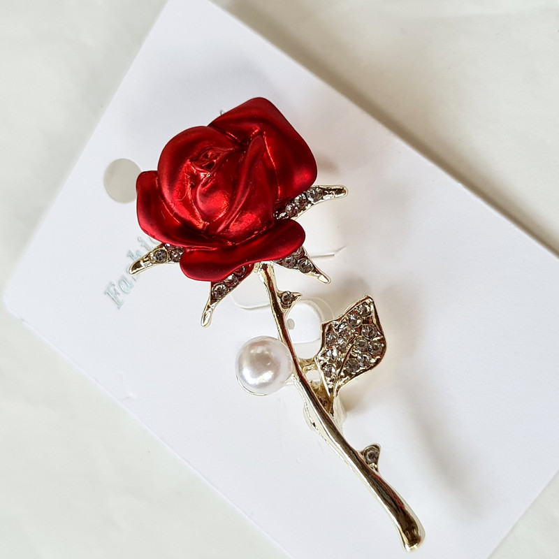 گل سینه زنانه مدل گل رز لوکس کد 7895 brg