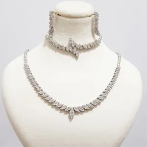 سرویس نقره زنانه مدل برگ 01