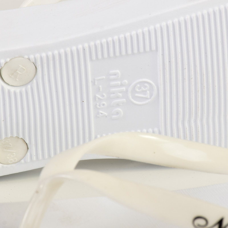 دمپایی لاانگشتی زنانه نیکتا مدل W.H.2.0.4.8