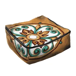 باکس لباس مدوپد طرح چرخ دوار مدل png00010