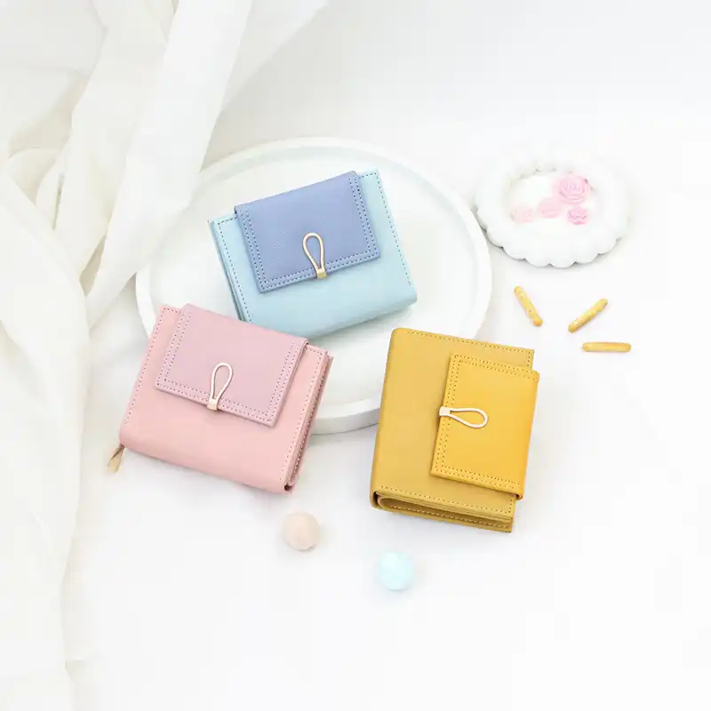 کیف پول زنانه مدل کایلین