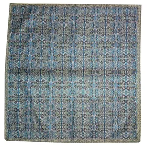 رومیزی ترمه ابریشمی کد 2001 سایز 100 × 100 سانتی متر