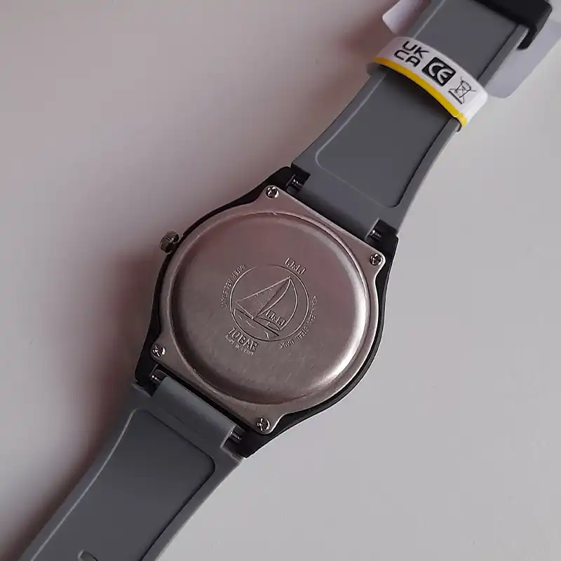 ساعت مچی عقربه ای کیو اند کیو مدل v39A-003vy