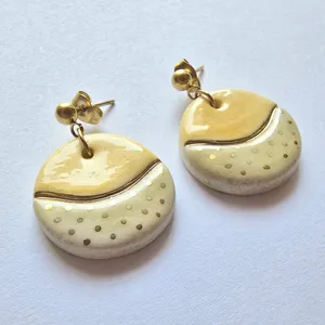 گوشواره دست ساز مدل ماه گون