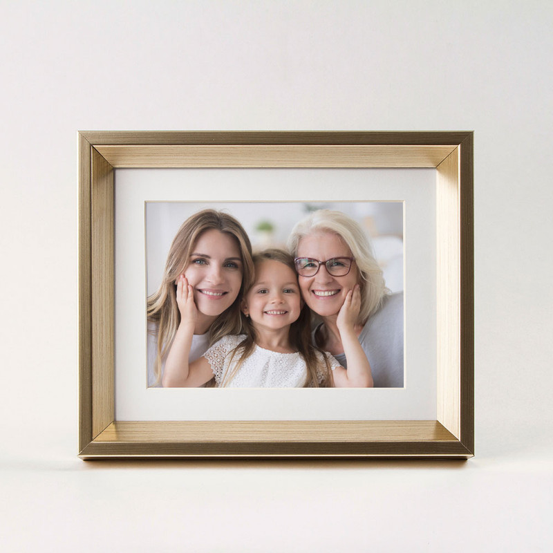 قاب عکس سالی وود مدل ۲۰۸  کد FPBEG-33B-2025-101 سایز 20×25 سانتی متر