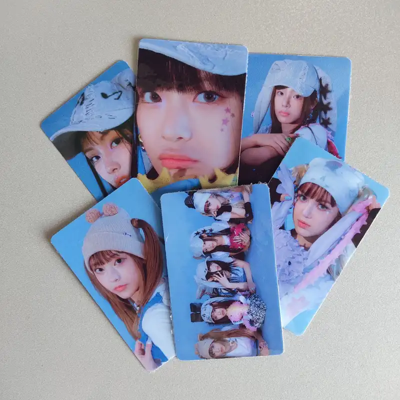 استیکر کارت مدل PH-488 طرح فتوکارت نیو جینز new jeans بسته 6 عددی