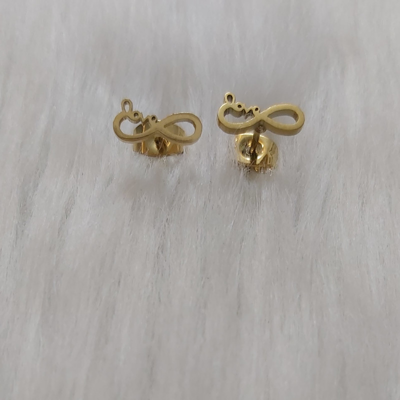 گوشواره زنانه مدل میخی طرح عشق بینهایت کد infin110