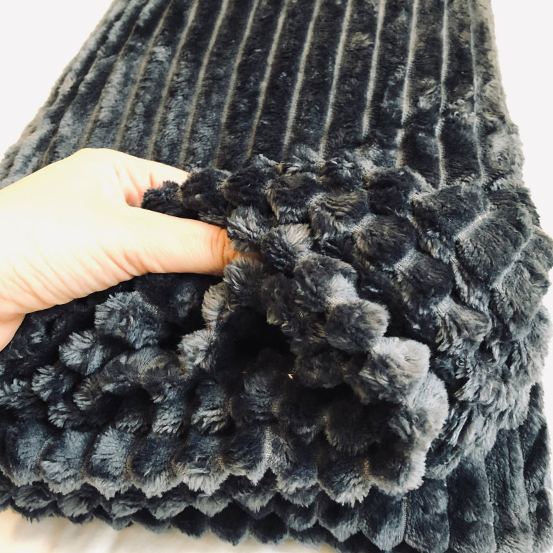 شال مبل طرح پلیسه سایز 220×200 سانتی متر