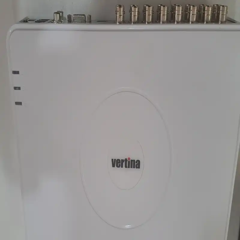 ضبط کننده ویدیویی ورتینا مدل VDR-1601L