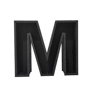 باکس گل مدل حرف M