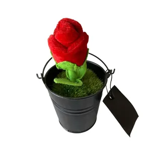 گلدان به همراه گل مصنوعی کد 0010528