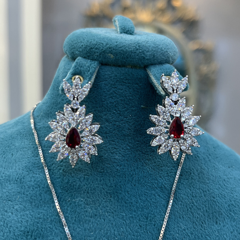 ست نقره زنانه مدل نگین اتریشی و روکش رادیوم کد 003 ست نقره زنانه مدل نگین اتریشی و روکش رادیوم کد 003