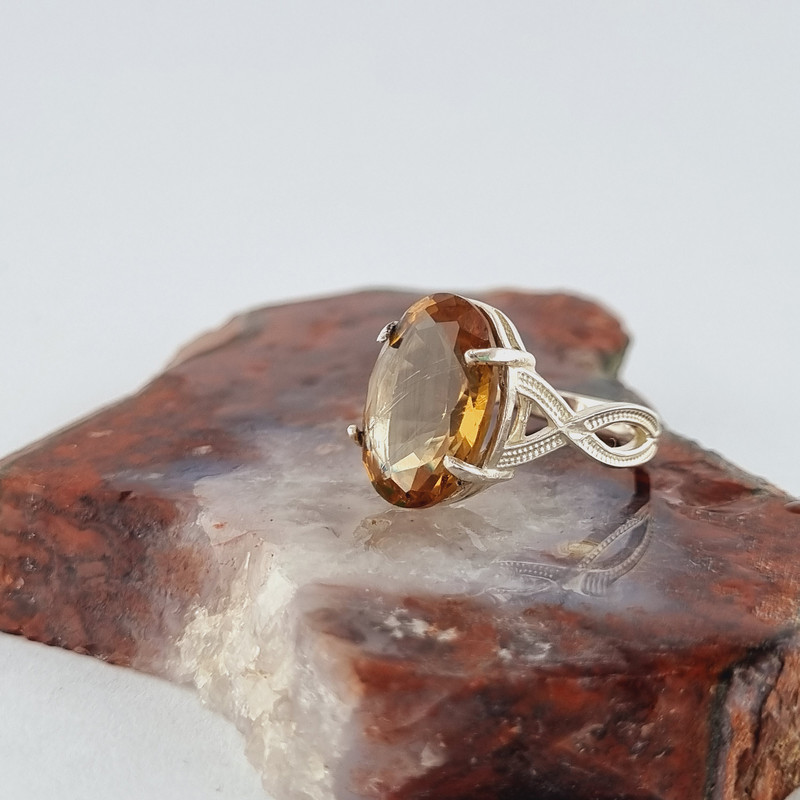 انگشتر نقره الکساندریت زنانه ملک زیور مدل پیچش کد 132