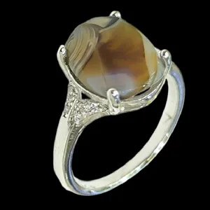 انگشتر نقره زنانه مدل سنگ عقیق شجر مخراج برلیان آبکاری رادیوم کد 6500