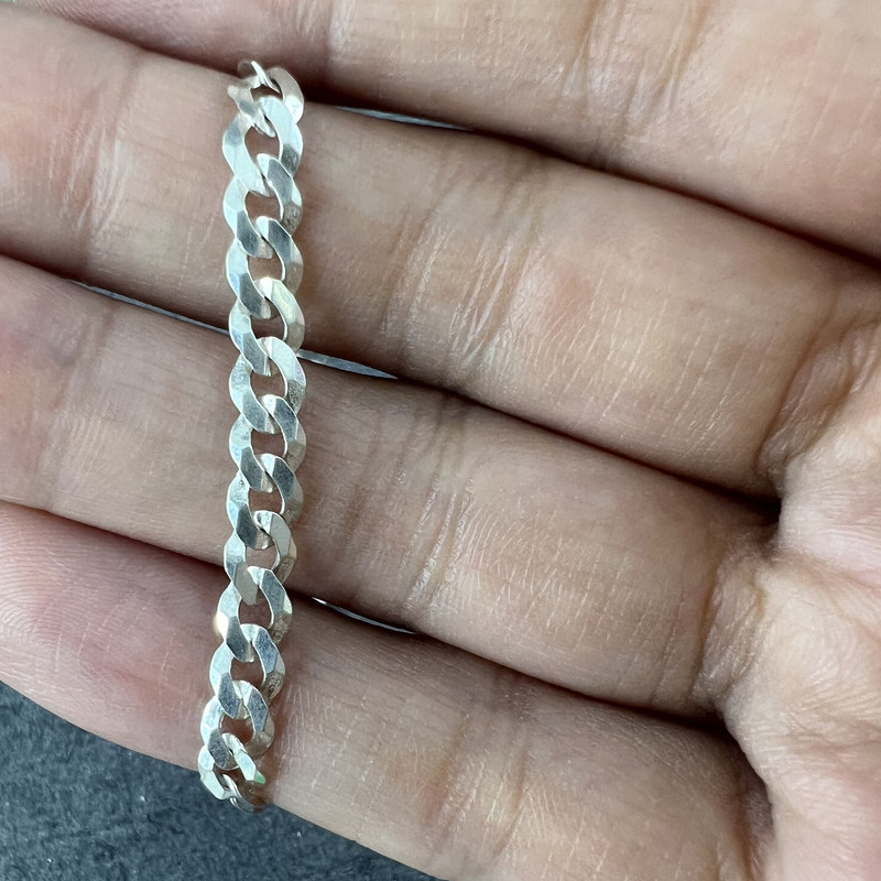 دستبند نقره زنانه گیرا مدل G467 دستبند نقره زنانه گیرا مدل G467