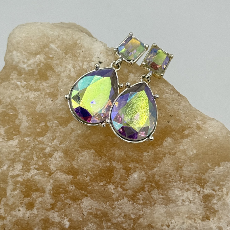 گوشواره آویز زنانه مدل قطره جواهر