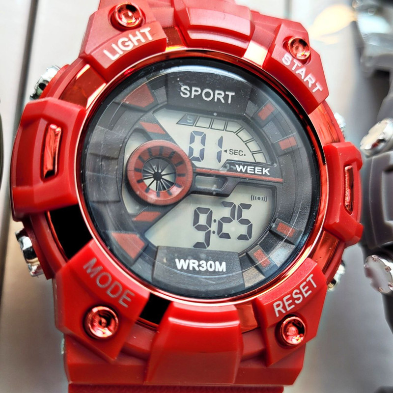 ساعت مچی دیجیتال مردانه مدل تک زمانه