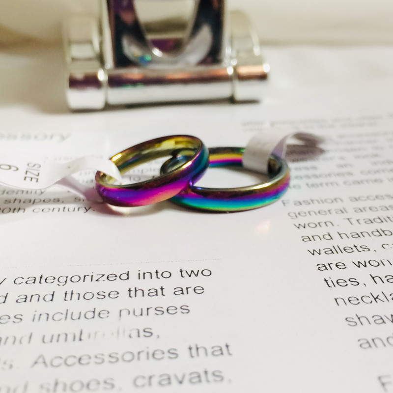 انگشتر مدل رینگ ساده استیل هولوگرامی 05