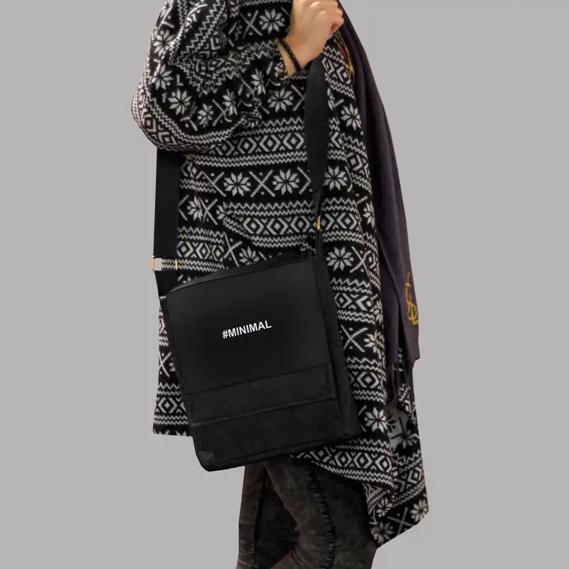 کیف رودوشی چی چاپ مدل مینیمال کد 65227