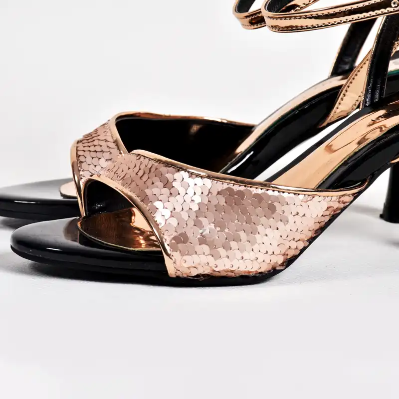 صندل زنانه تین بانی مدل کامیلا 06