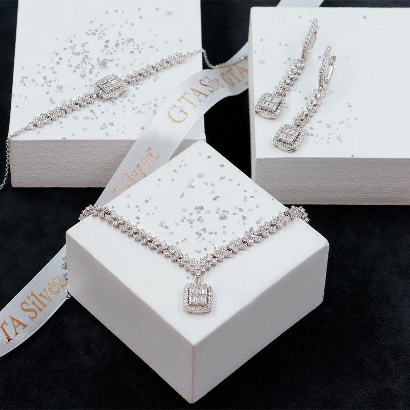 نیم ست نقره زنانه جی تی ای مدل زنجیری نیم ست نقره زنانه جی تی ای مدل زنجیری