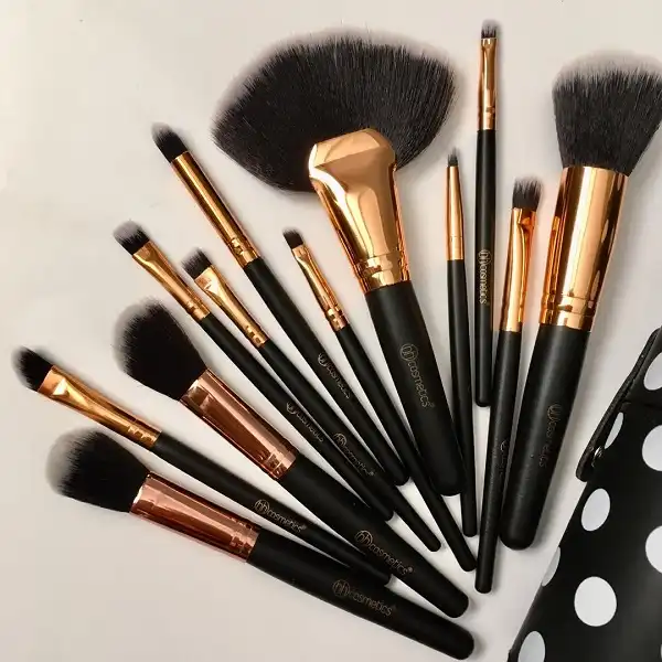 ست برس آرایشی مدل 102 مجموعه 12 عددی