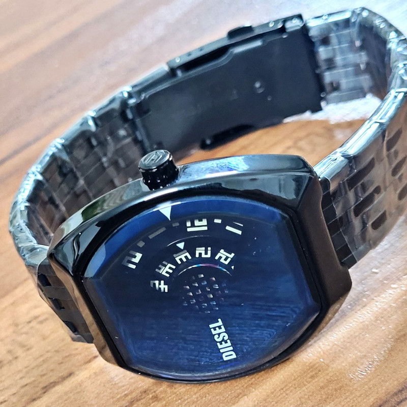 ساعت مچی عقربه‌ای مردانه  مدل کنتوری 102