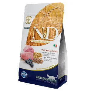 غذای خشک گربه فارمینا مدل Adult Cat lamb And Blueberry وزن 0.3 کیلوگرم