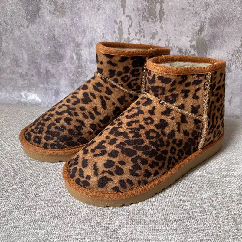 نیم بوت زنانه کد p111