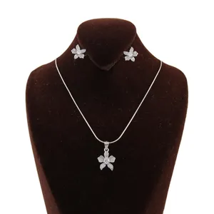 نیم ست نقره زنانه بازرگانی میلادی مدل گل پنج پر کد NTR_298