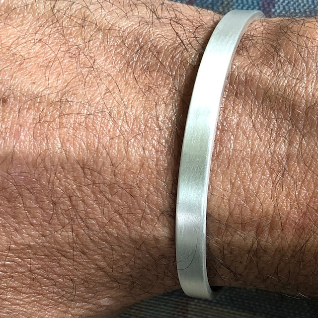 دستبند نقره مردانه مدل ساده طرح مات