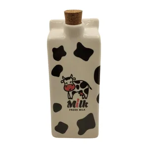 بطری شیر طرح گاو کد 01 گنجایش 0.6 لیتر