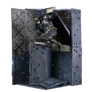 نقد و بررسی اکشن فیگور کریزی تویز بتمن آرکام مدل زمینه سه بعدی 3D توسط خریداران