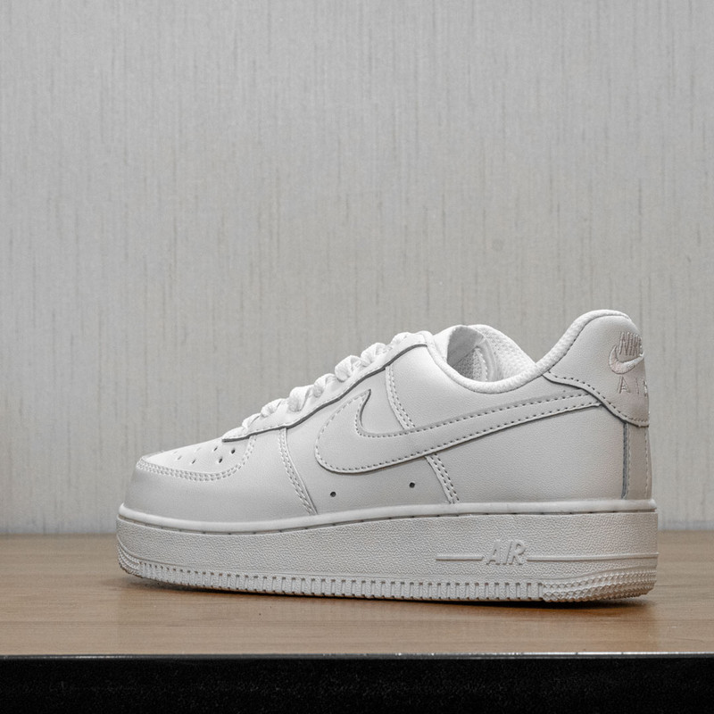 کفش پیاده روی مدل Air Force 1 Low
