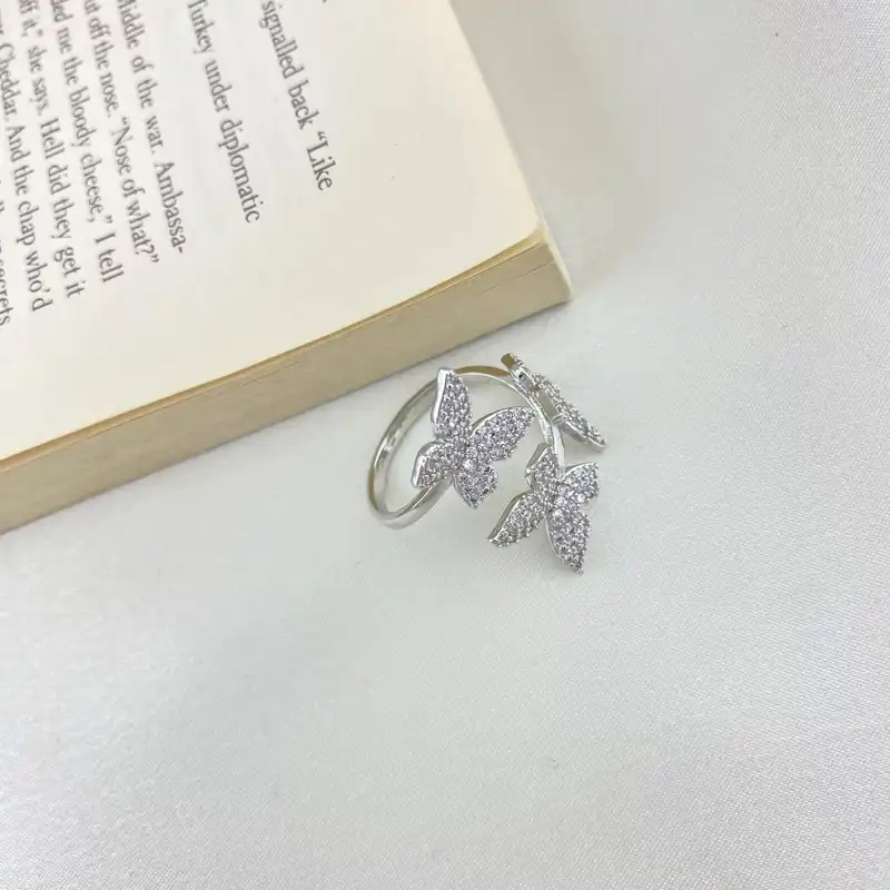 انگشتر زنانه مدل پروانه کد R4435