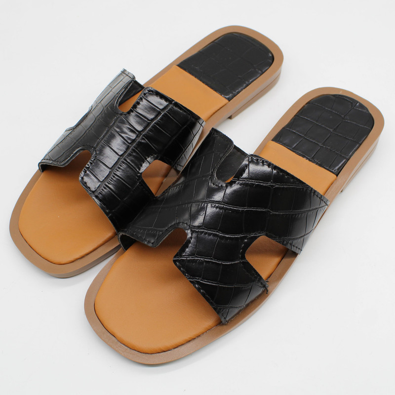 صندل زنانه نیکتا مدل روفرشی 3100-5-BK