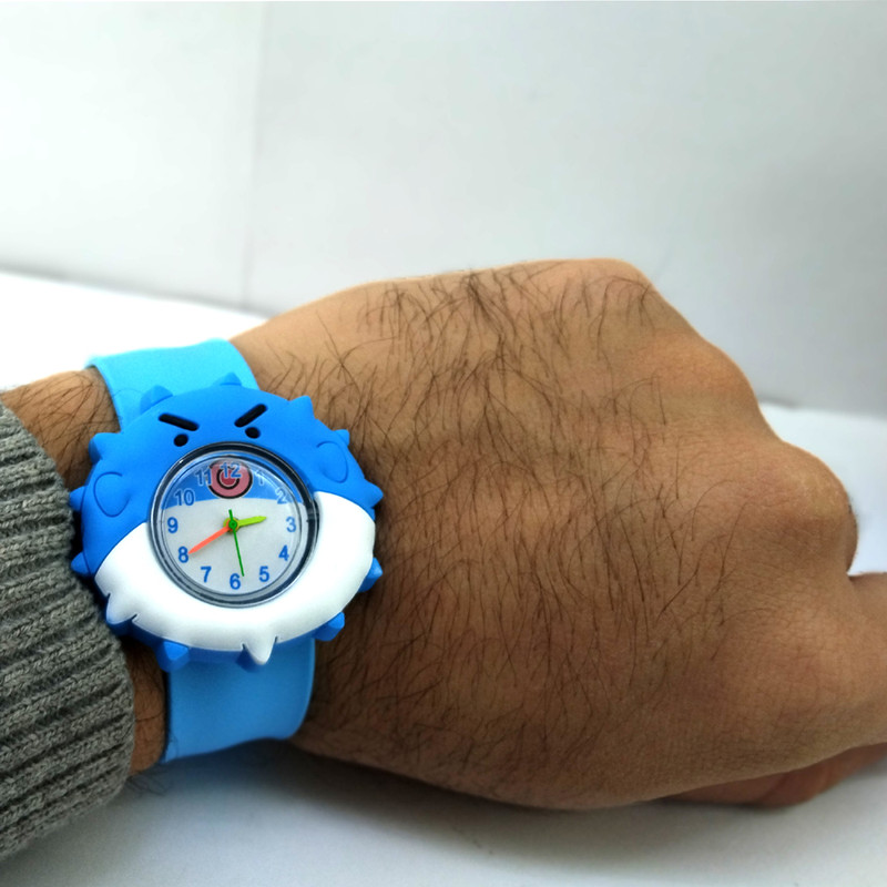 ساعت مچی عقربه ای بچگانه مدل پرنده خشمگین کد ab1