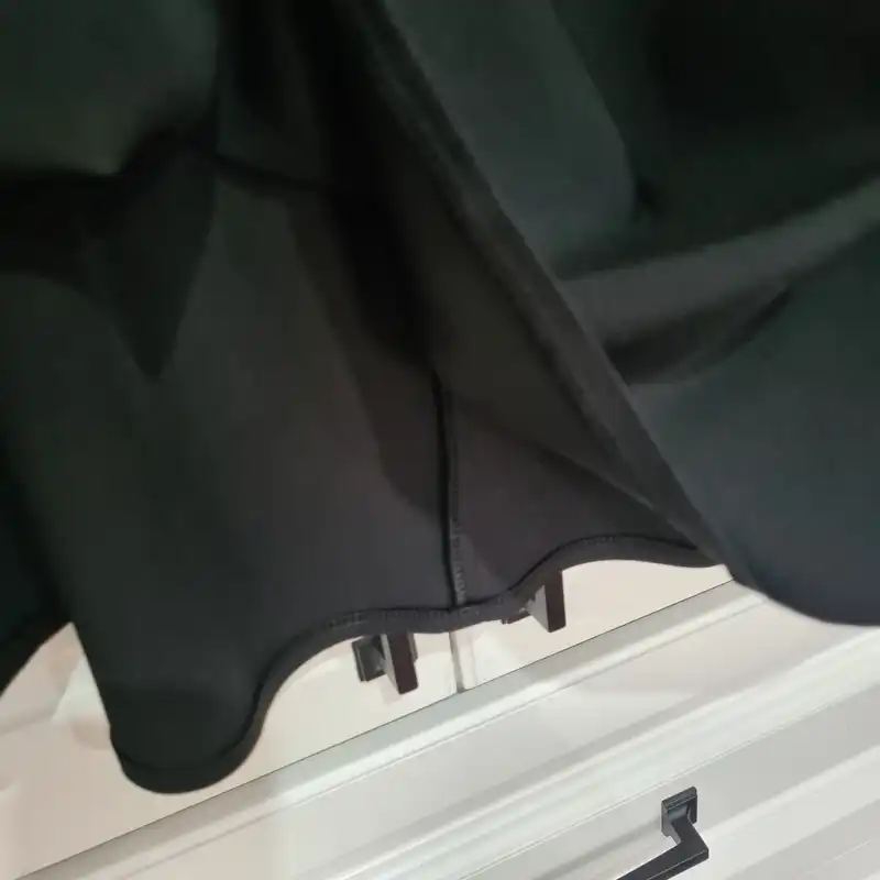 دامن پلیسه‌دار زنانه لاور مدل مجلسی