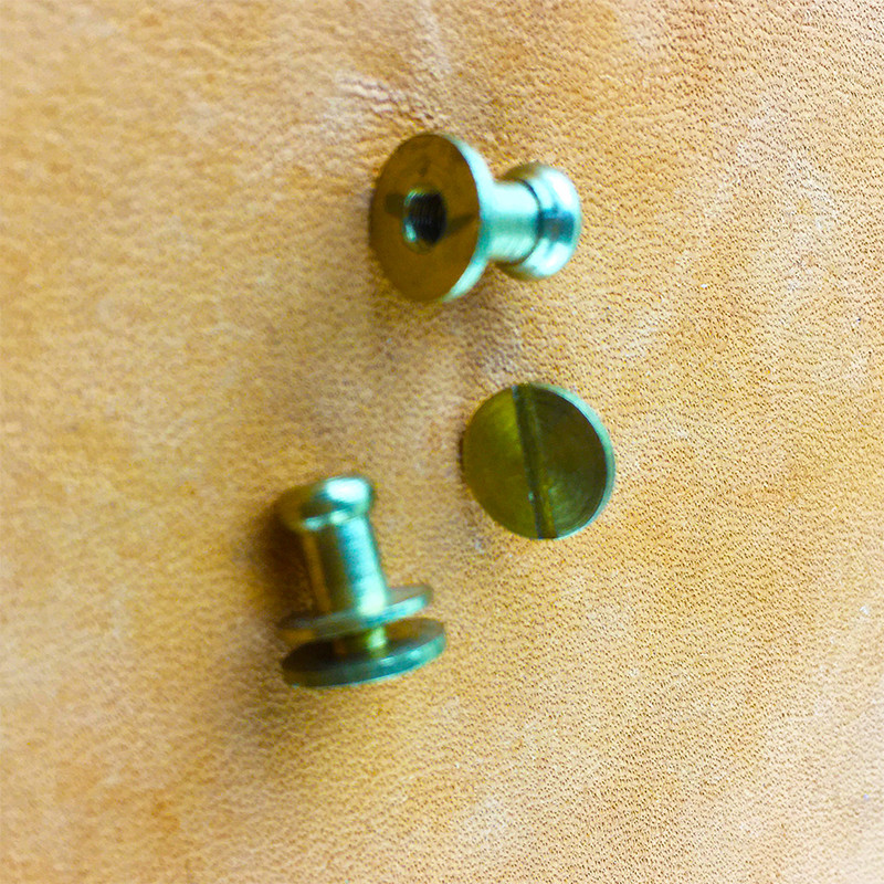 یراق نک دکمه چرم دوزی مدل Nak02- بسته 2 عددی یراق نک دکمه چرم دوزی مدل Nak02- بسته 2 عددی